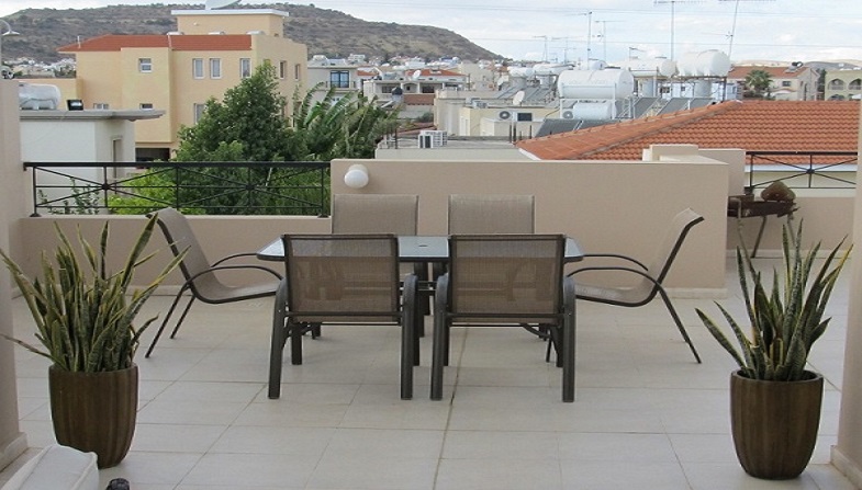 Stunning 2 bedroom penthouse apartment